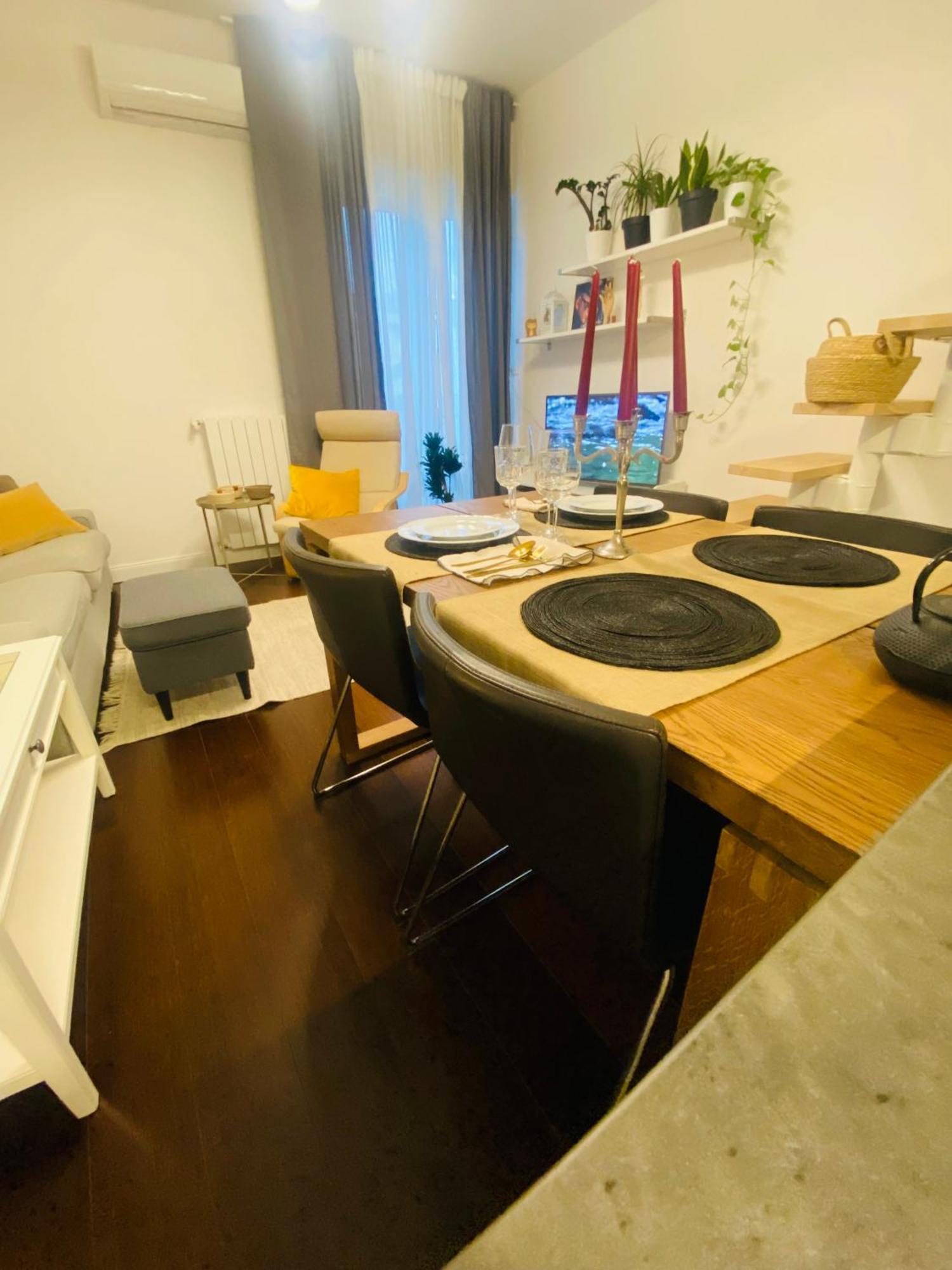 Central Apartment And Parking Verona Exterior foto